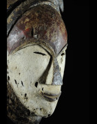Masque blanc ancien - Tsogho / Vouvi - Gabon