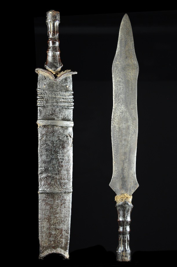 Couteau Glaive et fourreau - Salampasu - Rdc Zaire
