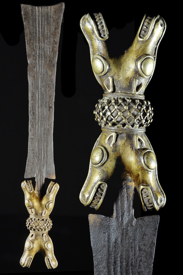 Couteau Glaive et son etui - Bamileke - Cameroun