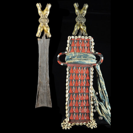 Couteau Glaive et son etui - Bamileke - Cameroun
