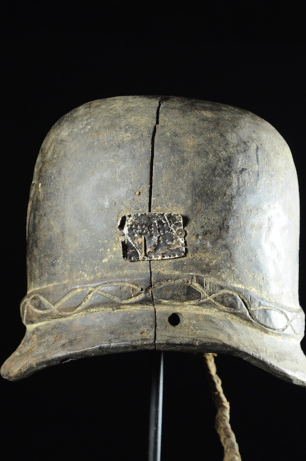 Casque Colonial Allemand en bois - Bamoun - Cameroun