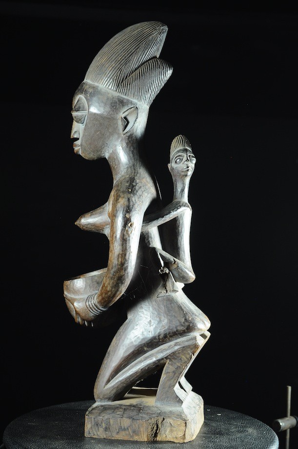 Maternite porteuse de coupe - Agere / Yoruba - Benin - Oracle Fa