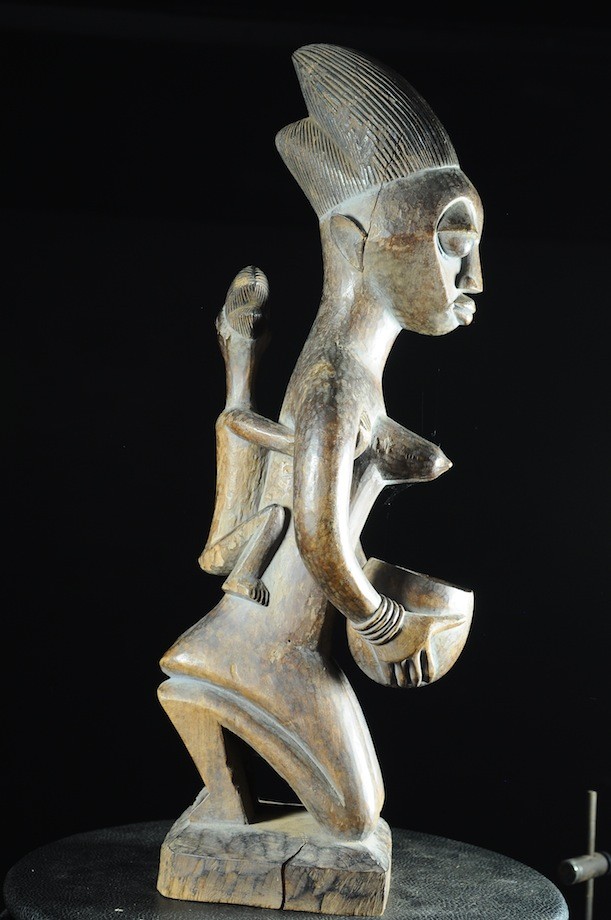 Maternite porteuse de coupe - Agere / Yoruba - Benin - Oracle Fa