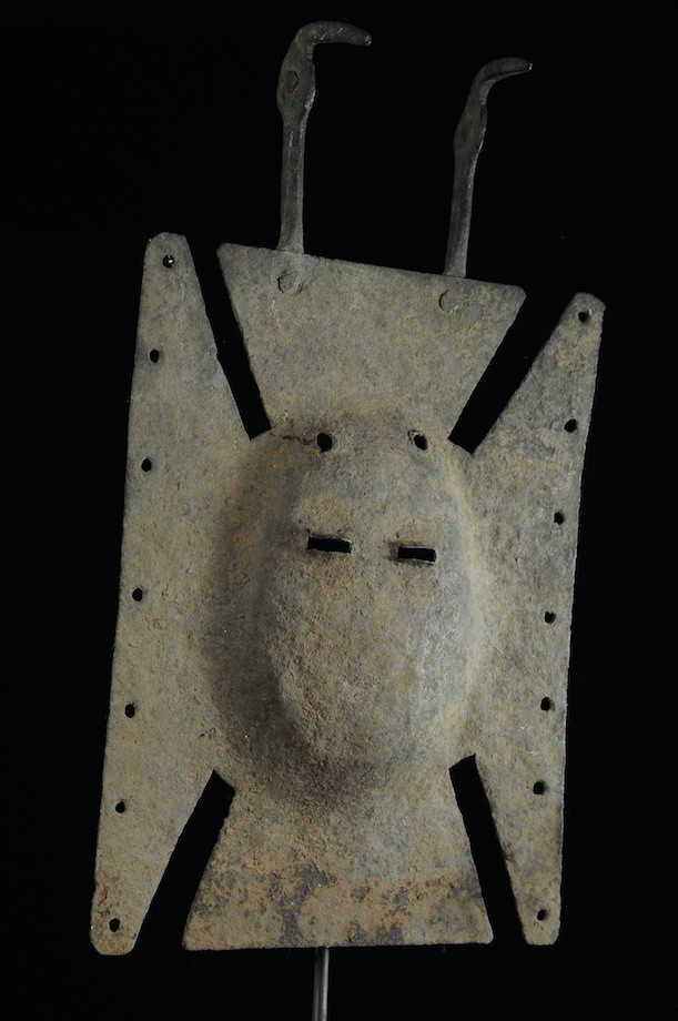 Masque planche Loniaken en fer - Toussian - Burkina Faso