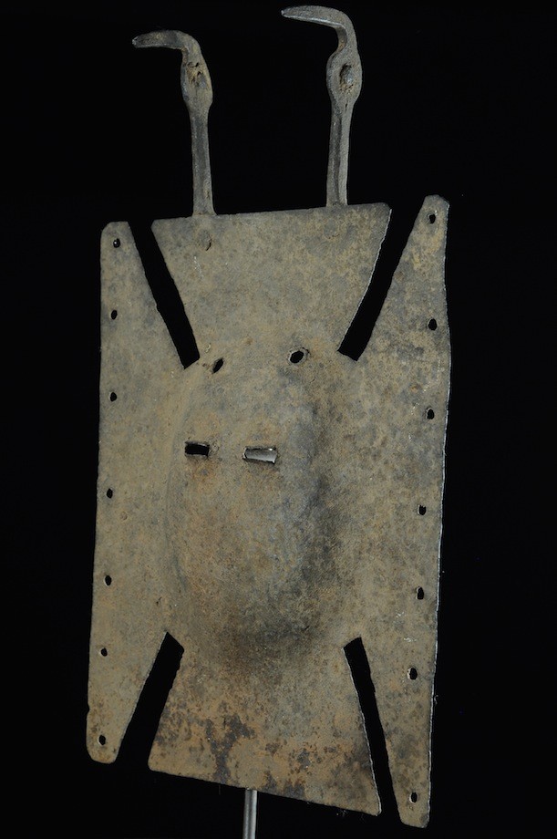 Masque planche Loniaken en fer - Toussian - Burkina Faso