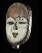 Masque blanc ancien - Tsogho / Vouvi - Gabon