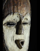 Masque blanc ancien - Tsogho / Vouvi - Gabon