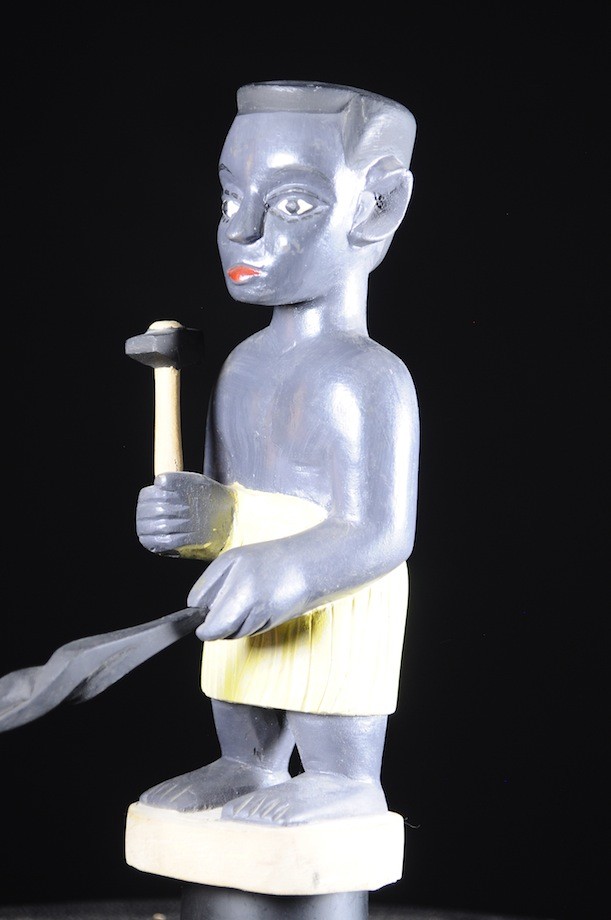 Effigie Lwa Forgeron Vodun polychrome - Togo - Bénin