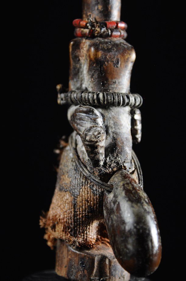 Amulette nkishi de feticheur - Songye - RDC Zaire
