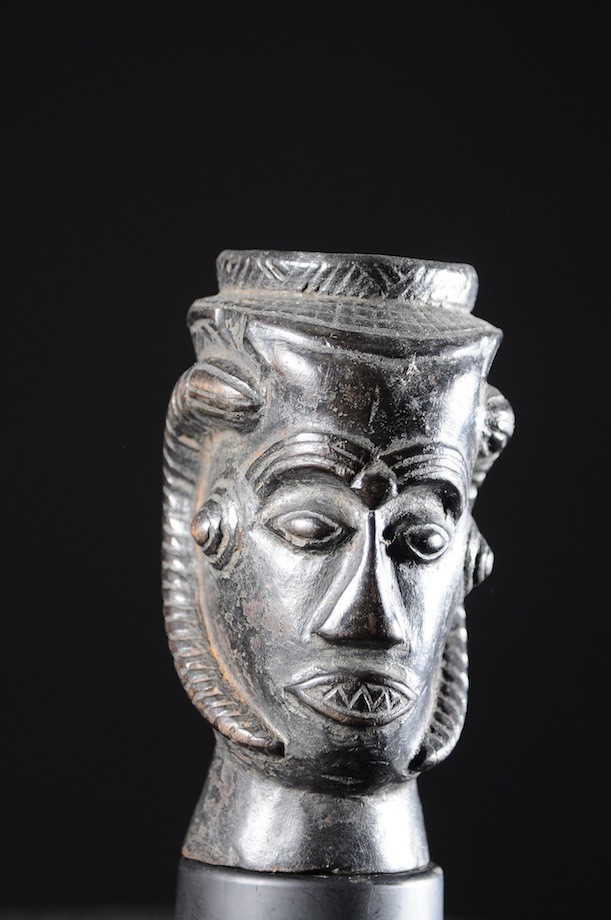 Coupe cephalomorphe - Kuba Showa- RDC Zaire - Receptacles