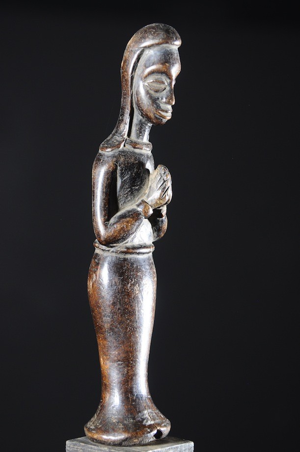 Statuette de Vierge Chretienne Kimpa Vita - Kongo - RDC Zaire
