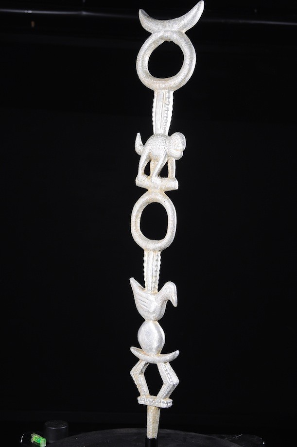 Canne de dignitaire en bois et aluminium - Fon - Benin - Objets de regalia