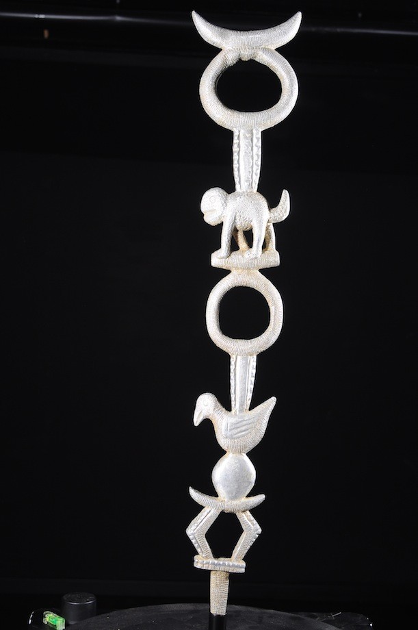 Canne de dignitaire en bois et aluminium - Fon - Benin - Objets de regalia