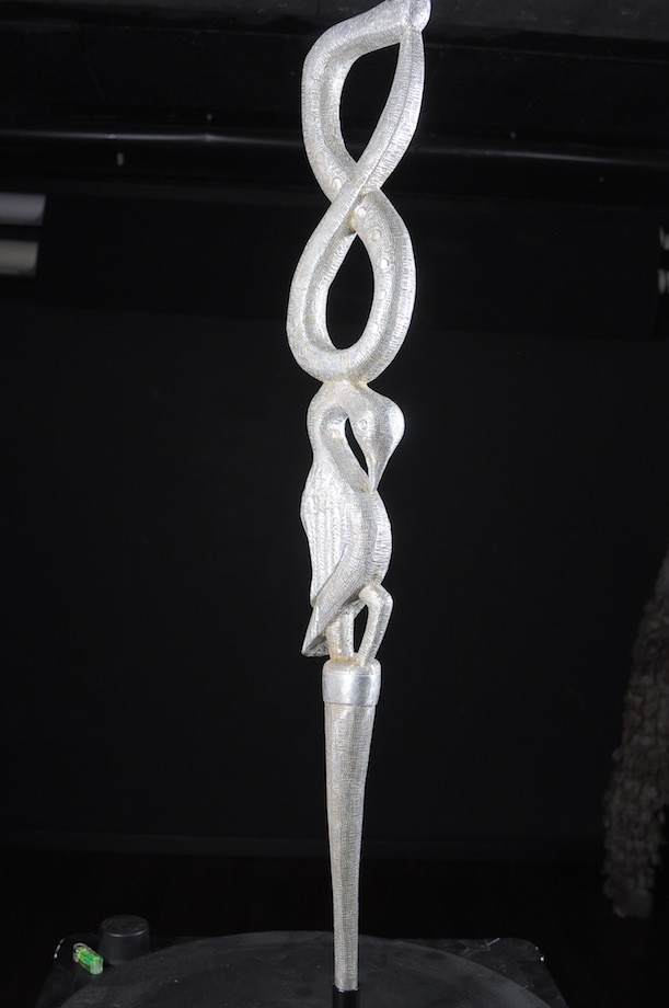 Canne de dignitaire en bois et aluminium - Fon - Benin - Objets de regalia