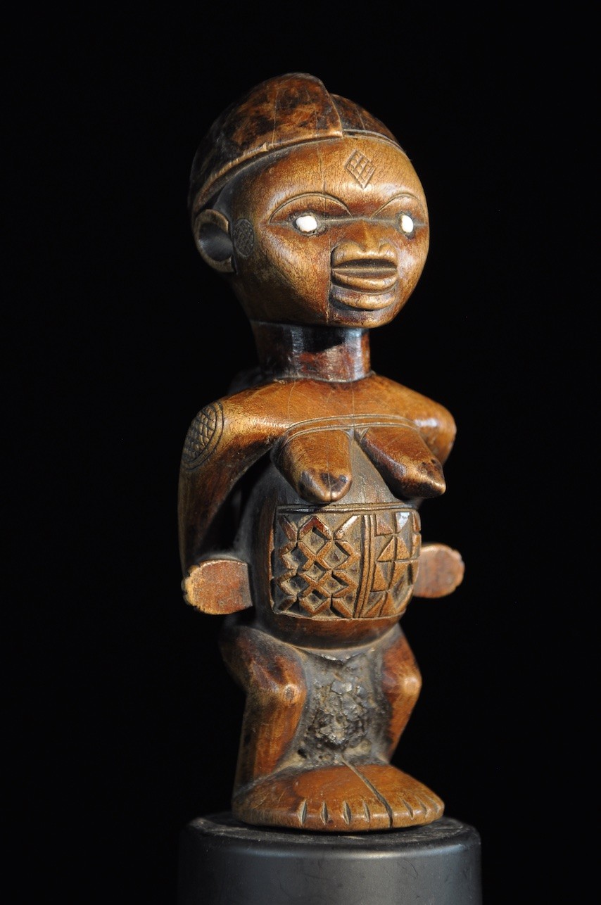 Statue cultuelle maternité - Bembe - RDC Zaire