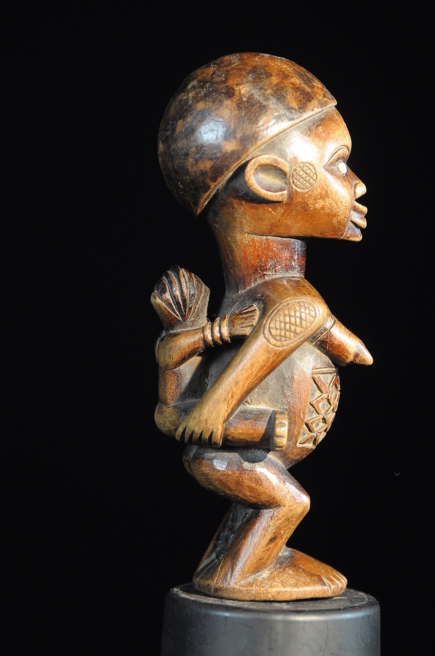 Statue cultuelle maternité - Bembe - RDC Zaire
