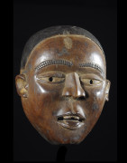 Masque portrait Blanc - Kongo Yombe - RDC Zaire