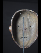 Masque portrait Blanc - Kongo Yombe - RDC Zaire