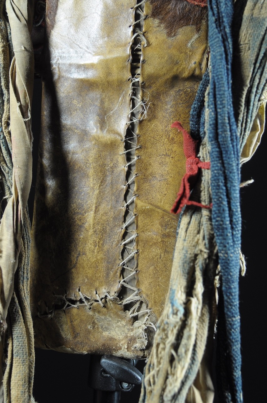 Couteau Glaive et son etui en cuir - Bamileke - Cameroun
