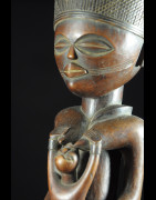 Statue cultuelle maternité - Chokwe - Angola