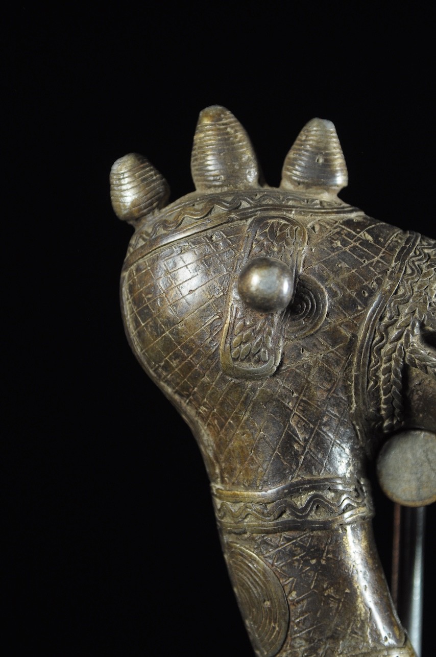 Zandé massue en fonte d'aluminium - Mossi - Burkina Faso - Objets de regalia