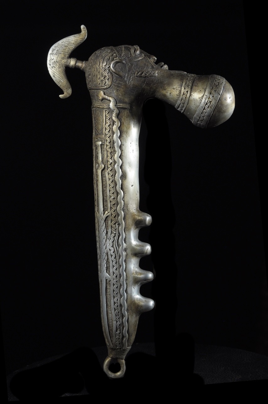 Zandé massue en fonte d'aluminium - Mossi - Burkina Faso - Objets de regalia