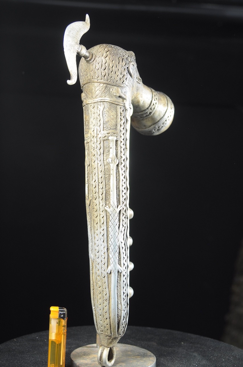Zandé massue en fonte d'aluminium - Mossi - Burkina Faso - Objets de regalia