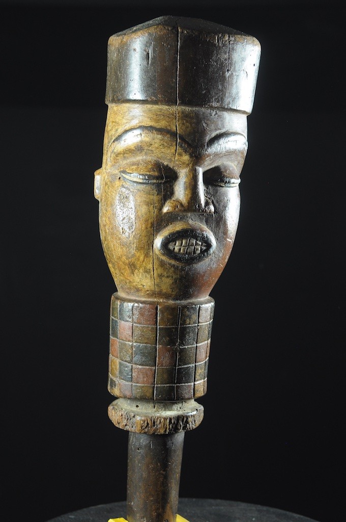 Tete Kebe Kebe Marionette Milicien Colonial - Kuyu - Kuyu - Congo Brazzaville