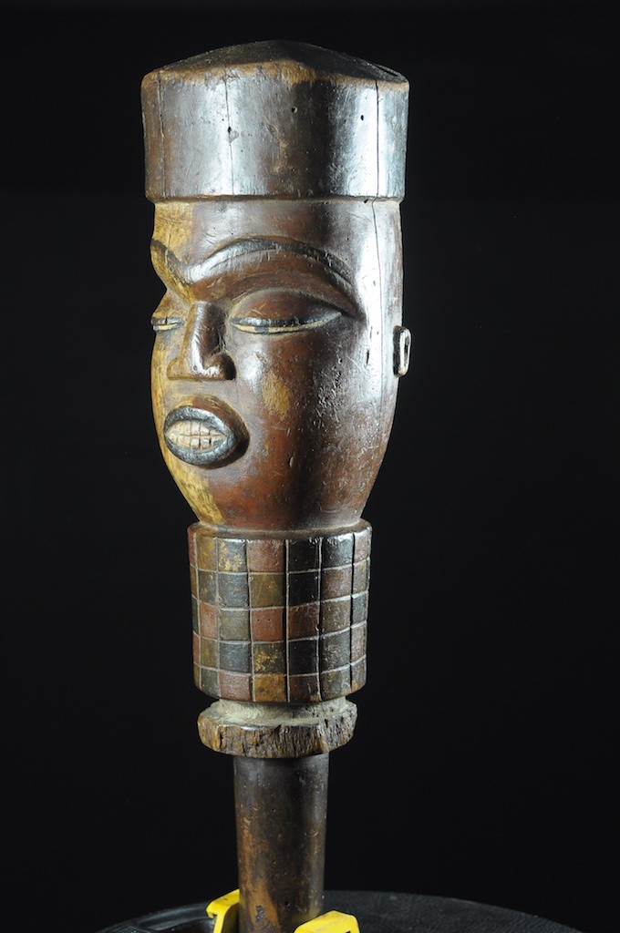 Tete Kebe Kebe Marionette Milicien Colonial - Kuyu - Kuyu - Congo Brazzaville