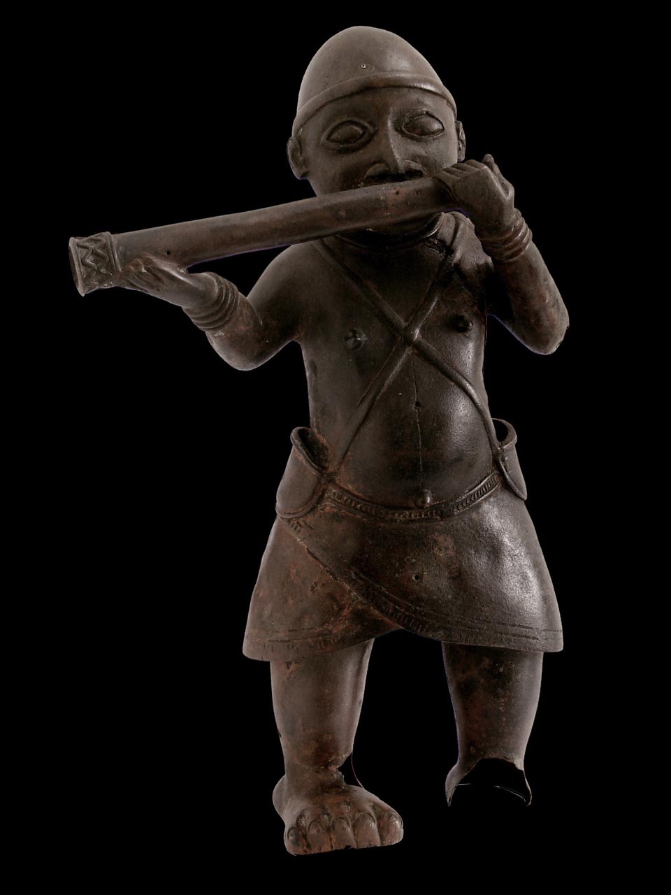 Nain de cour Joueur de trompe en bronze - Bini - Nigeria - Bronzes d’ife