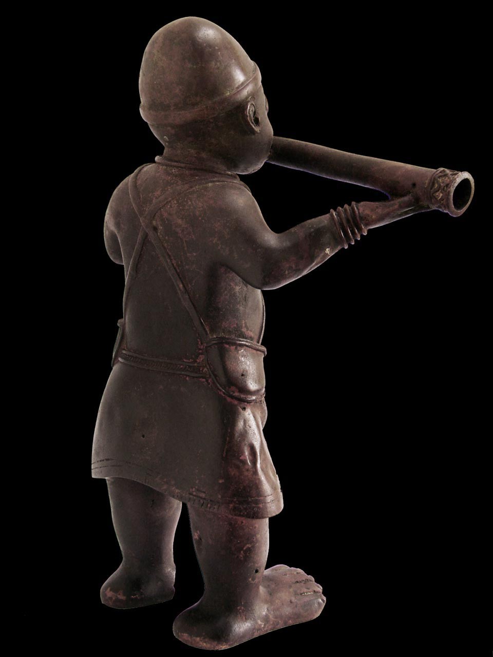 Nain de cour Joueur de trompe en bronze - Bini - Nigeria - Bronzes d’ife