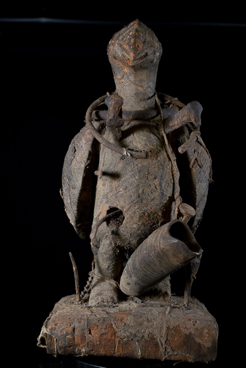 Fetiche Botchio Oiseau à clous - Fon - Benin