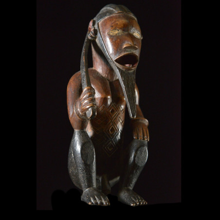 Statue cultuelle Biteki assis - Bembe - RDC Zaire