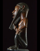Statue cultuelle Biteki assis - Bembe - RDC Zaire