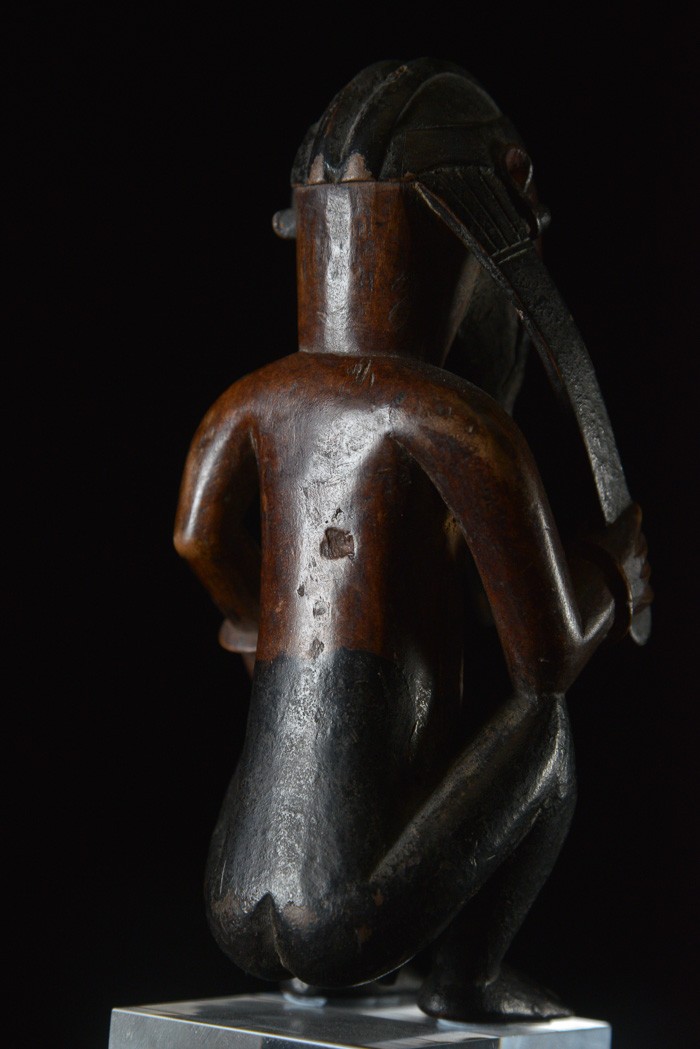 Statue cultuelle Biteki assis - Bembe - RDC Zaire