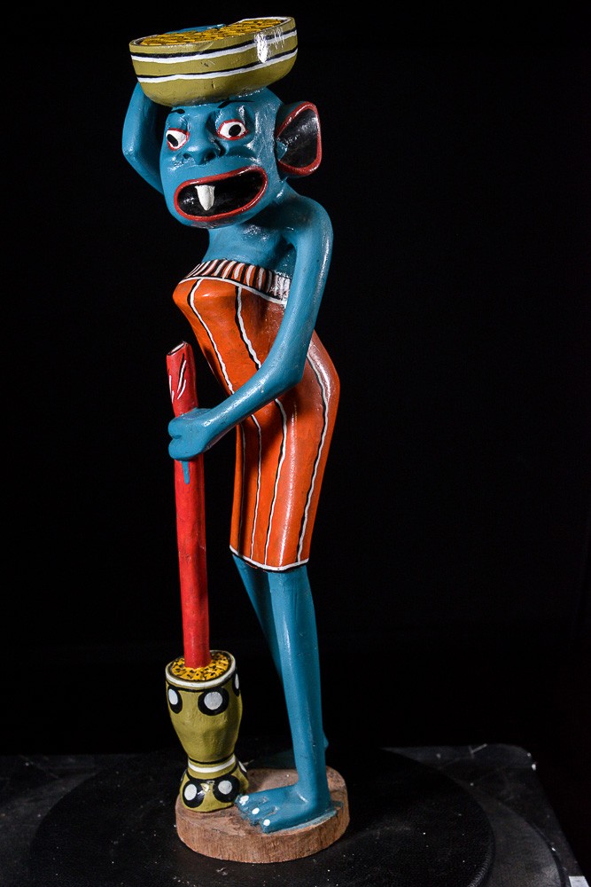 Sculpture Shetani Femme Agriculteur - George Lilanga - Makonde