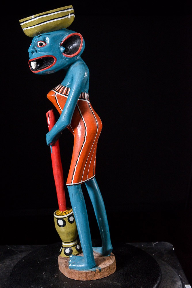 Sculpture Shetani Femme Agriculteur - George Lilanga - Makonde