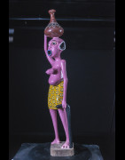 Sculpture Shetani Femme Avec Canne - Agostino Malaba - Makonde