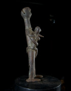 Statuette en alliage de bronze - Verre / Were - Nigeria Cameroun
