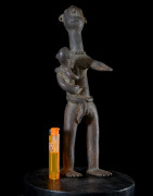 Statuette en alliage de bronze - Verre / Were - Nigeria Cameroun