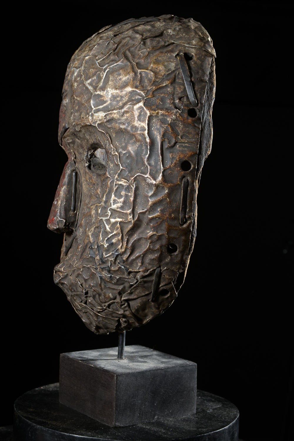 Masque en métal ngongo munene - Ding Tukongo - RDC Zaire