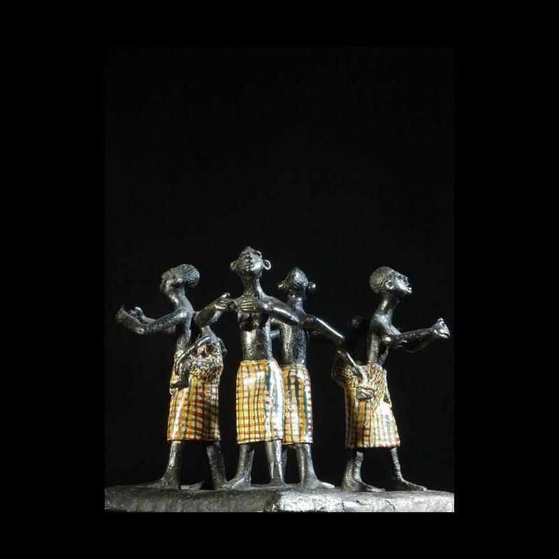Scene de village annees 50 en fonte aluminium - Benin
