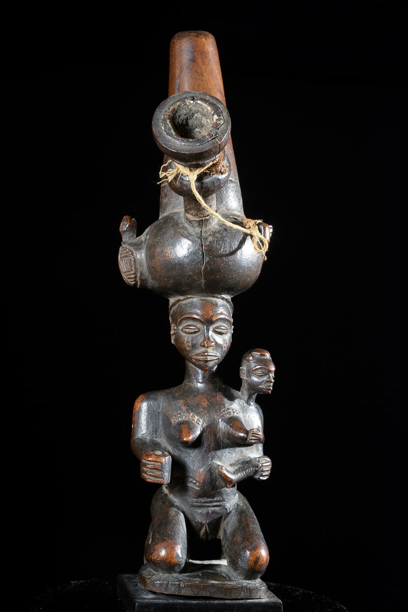 Pipe céremonielle a tabac ou chanvre - Chokwe - Angola
