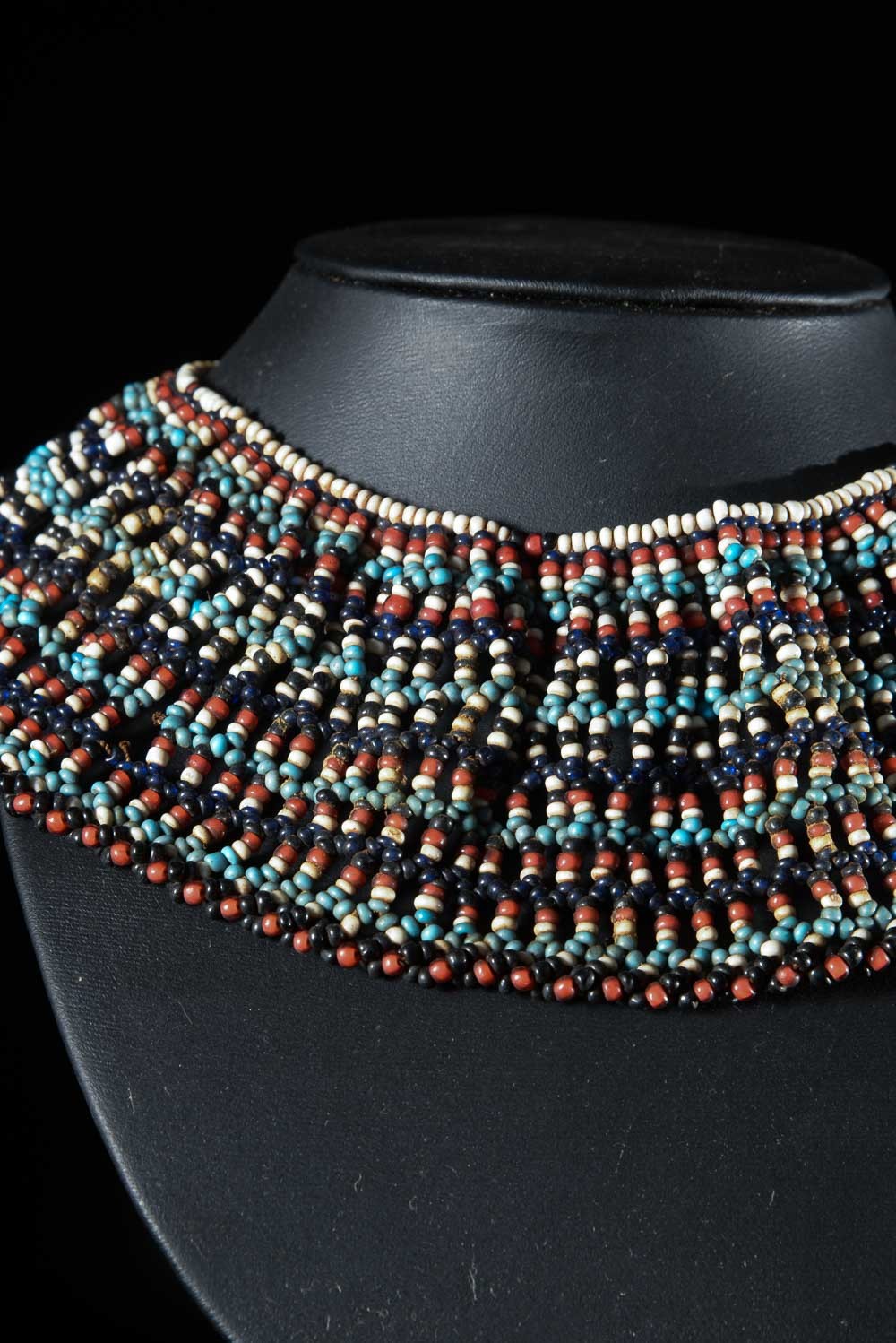 Parure de femme en perles - Zoulou - Afrique du Sud / Bostwana