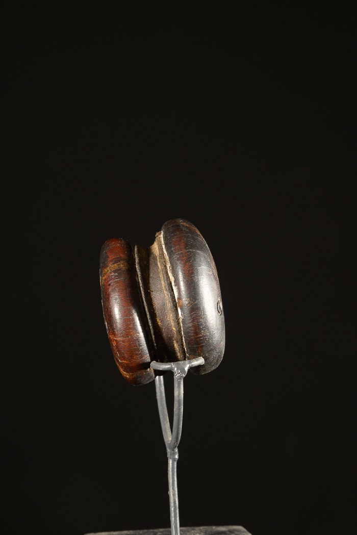 Labret en bois et metal - Dinka / Pokot - Soudan / Ethiopie