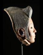 Masque Elvis polychrome - Idoma - Nigeria