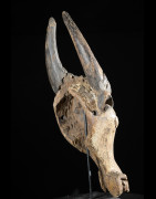 Masque zoomorphe Buffle - Bamoun / Babungo - Cameroun