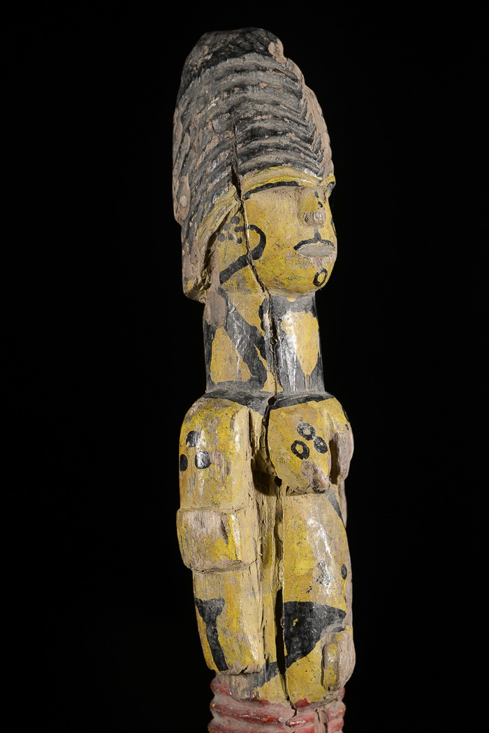 Statuette feminine polychrome Edjo - Urhobo - Nigeria