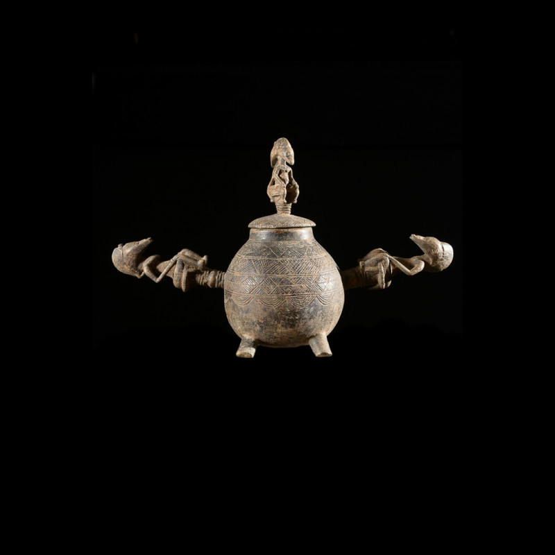 Pot a onguents magiques en bronze - Dogon - Mali - Bronzes