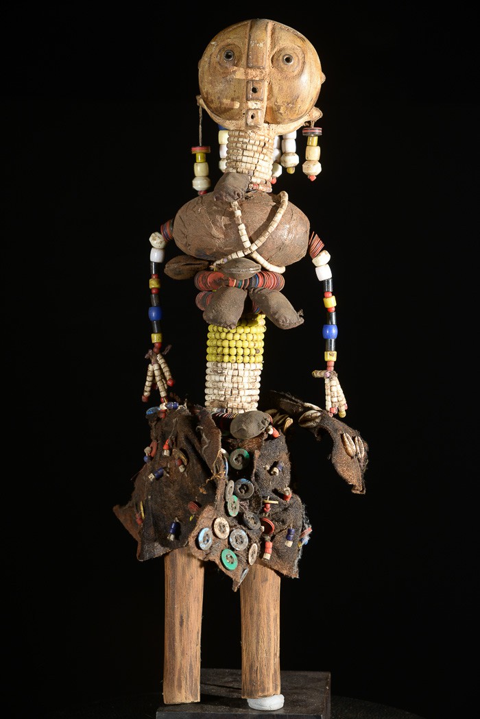 Poupee rituelle perlee - Baggara - Soudan
